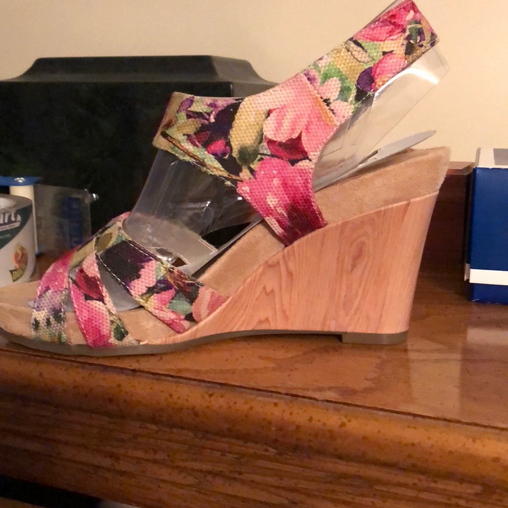 Aerosols women’s flowered heeled sandals - Picture 2 of 3